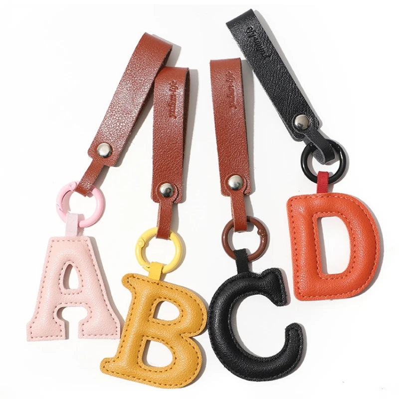 Lettre de l'Alphabet Charm